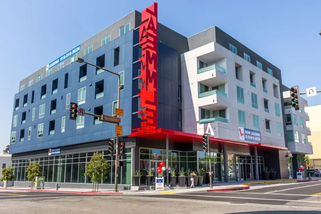 Laemmle Lofts